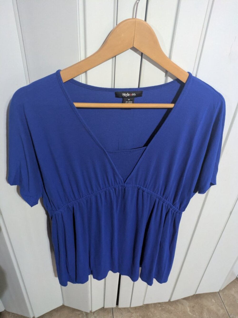 ~Bundle of TWO Beautiful Blouses! - Picture 2 of 4
